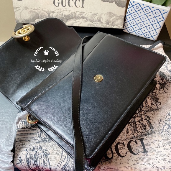 GUCCI GG-Ring Leather Shoulder Bag - Picture 7 of 13